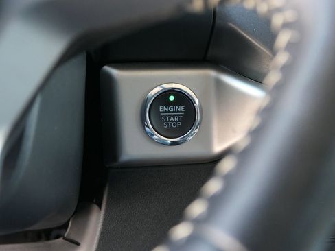 Used 2024 Ford Expedition Max XLT RWD image 17