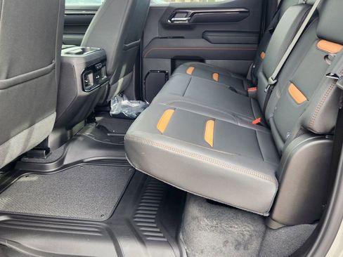New 2026 GMC Sierra 1500 AT4 w/ AT4 Premium Package AWD/4WD image 14