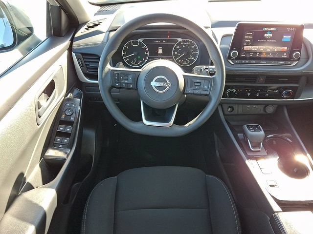 Used 2024 Nissan Rogue S FWD image 12
