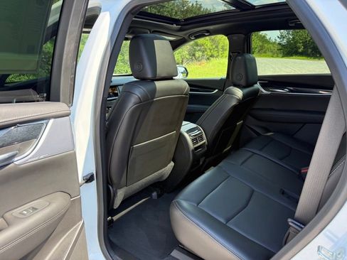 Certified 2025 Cadillac XT5 Premium Luxury AWD/4WD image 27