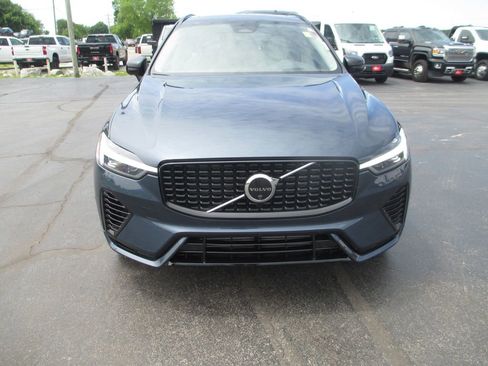 Used 2024 Volvo XC60 T8 Ultimate w/ Protection Package Premier AWD/4WD image 13