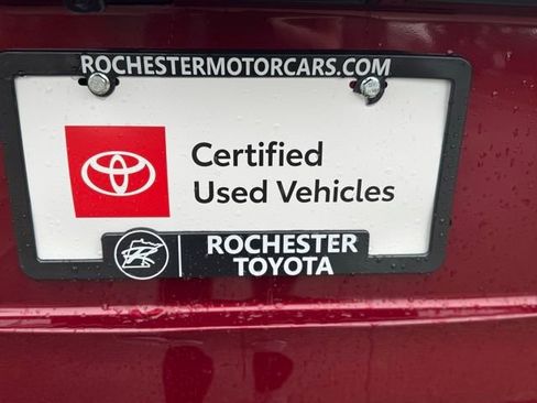 Certified 2025 Toyota Highlander XLE image 48