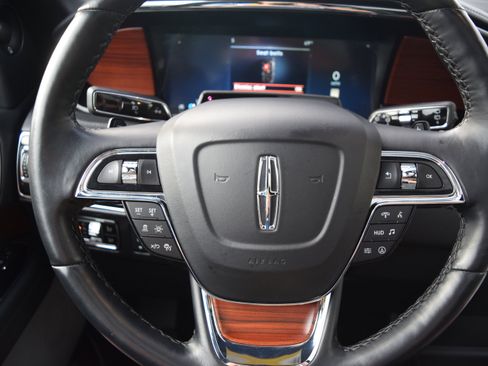 Used 2024 Lincoln Navigator L Reserve image 13