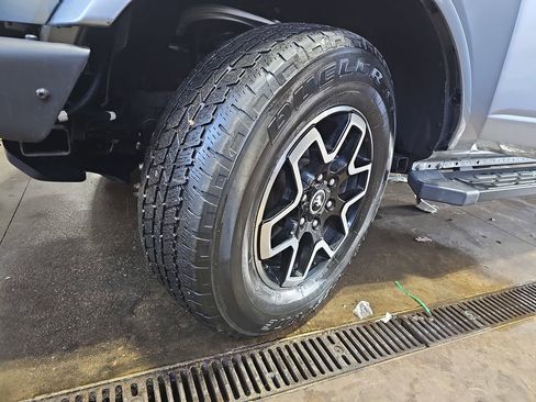 Used 2021 Ford Bronco Outer Banks image 29