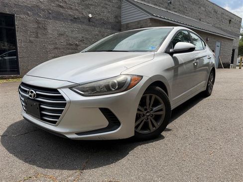 Used 2018 Hyundai Elantra SEL FWD image 1