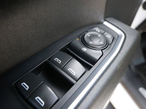 Used 2024 Chevrolet Silverado 1500 LT AWD/4WD image 21