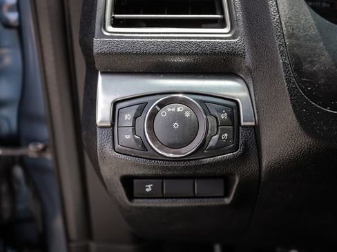 Used 2019 Ford Explorer XLT w/ Equipment Group 201A FWD image 42