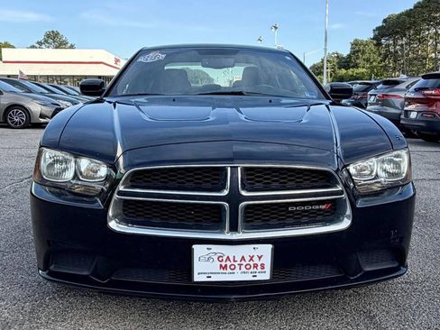Used 2012 Dodge Charger SE w/ Connectivity Group RWD image 3