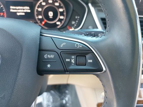 Used 2018 Audi Q5 Premium Plus w/ Premium Plus Package AWD/4WD image 18