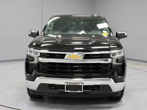 Used 2022 Chevrolet Silverado 1500 LT AWD/4WD image 8