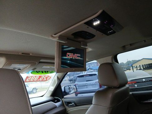 Used 2019 GMC Yukon SLT w/ Open Road Package image 14