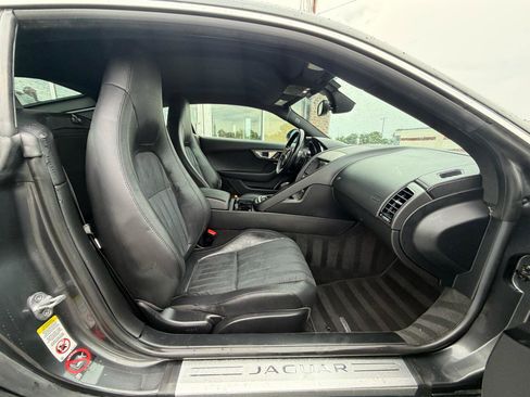 Used 2017 Jaguar F-TYPE Coupe RWD image 25