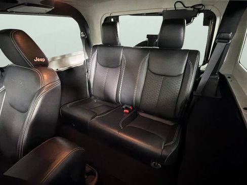 Used 2018 Jeep Wrangler Sport AWD/4WD image 26