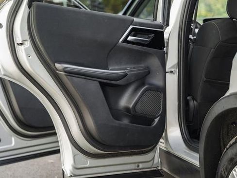 Used 2022 Mitsubishi Outlander ES image 32