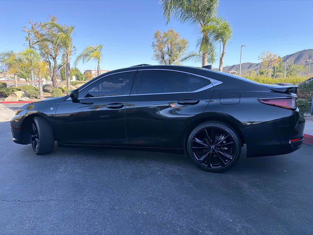 Used 2024 Lexus ES 300h F Sport w/ Accessory Package (Z1) FWD image 16