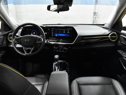 Used 2024 Chevrolet Trax ACTIV w/ Driver Confidence Package FWD image 5