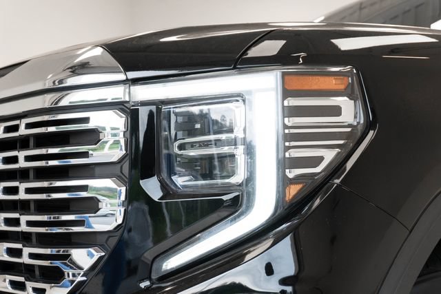 Used 2022 GMC Sierra 1500 Denali w/ Denali Reserve Package AWD/4WD image 3