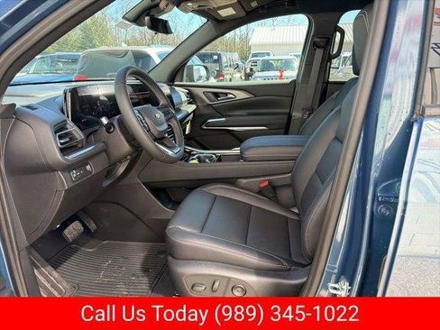 New 2026 Chevrolet Traverse LT w/ Driver Confidence Package FWD image 12