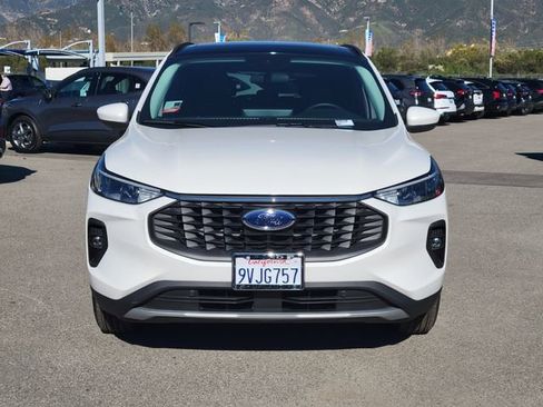 Used 2025 Ford Escape Base w/ Class II Trailer Tow Package image 8