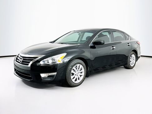 Used 2015 Nissan Altima 2.5 S w/ Power Driver Seat Package FWD image 3