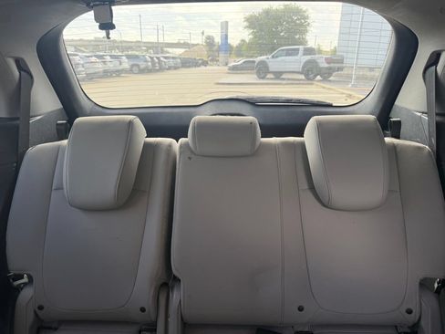 Used 2018 Honda Odyssey Touring image 25
