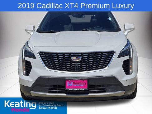 Used 2019 Cadillac XT4 Premium Luxury FWD image 2