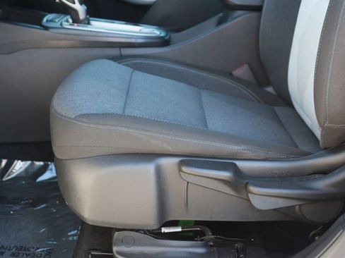 Used 2024 Chevrolet Trax LS w/ LS Convenience Package image 9