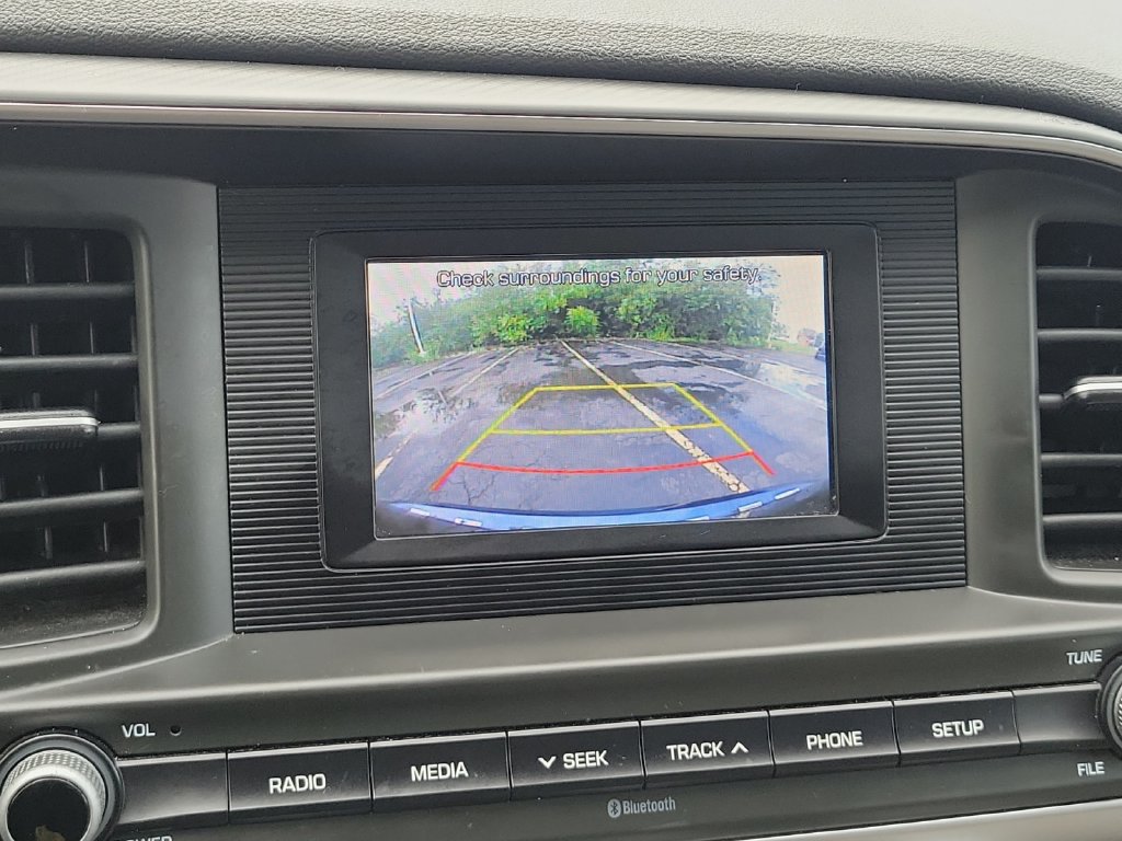 Used 2019 Hyundai Elantra SE FWD image 11