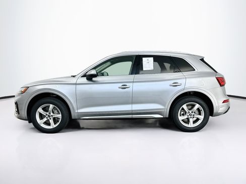 Used 2023 Audi Q5 2.0T Premium w/ Convenience Package AWD/4WD image 4
