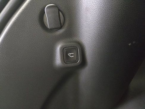 New 2025 Jeep Compass Limited w/ High Altitude Package image 15