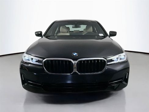 Used 2023 BMW 530i w/ Premium Package RWD image 2