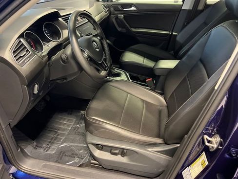 Used 2021 Volkswagen Tiguan SE image 6
