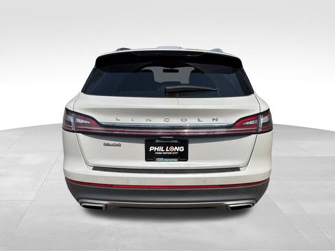 Certified 2023 Lincoln Nautilus AWD w/ Premium Package image 7