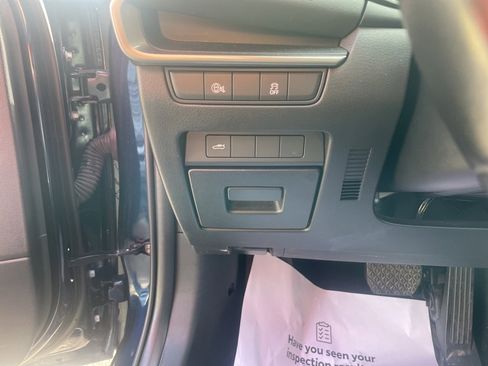 Used 2024 MAZDA MAZDA3 s image 18