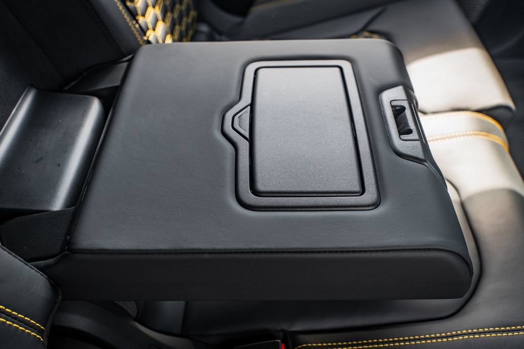 Used 2023 Lamborghini Urus S AWD/4WD image 43