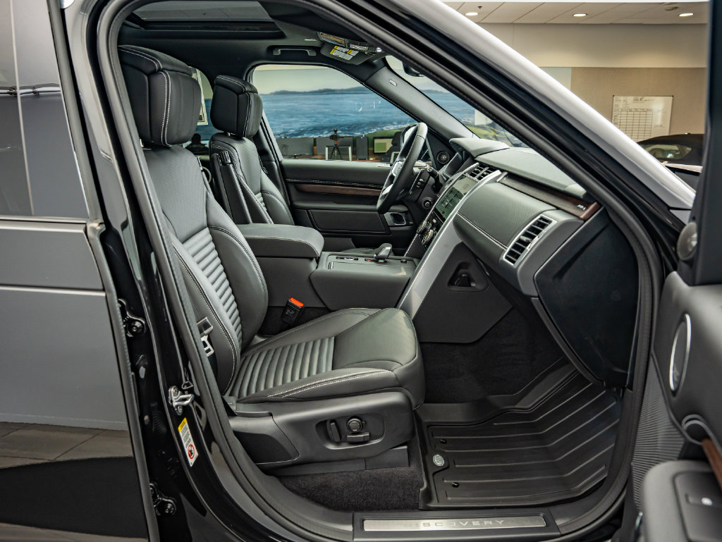 New 2026 Land Rover Discovery Dynamic SE AWD/4WD image 34