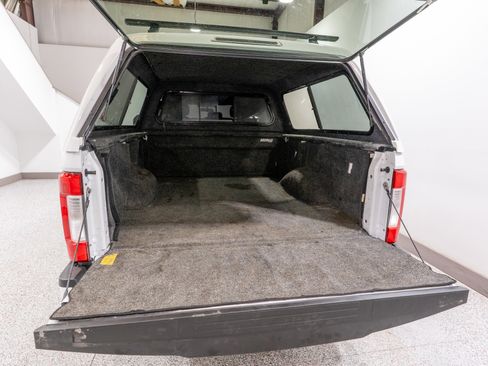 Used 2019 Ford F250 XLT w/ XLT Value Package image 11