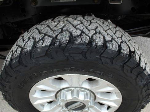 Used 2022 Ford F250 XLT image 10