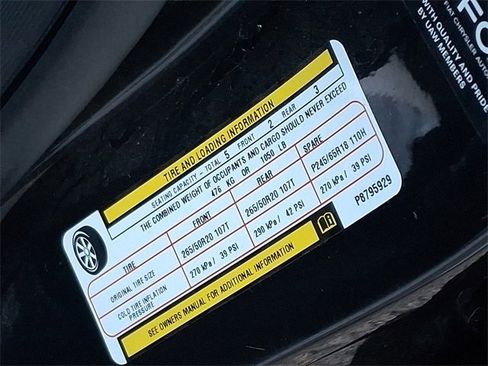 Used 2023 Jeep Grand Cherokee Overland w/ Luxury Tech Group IV image 29