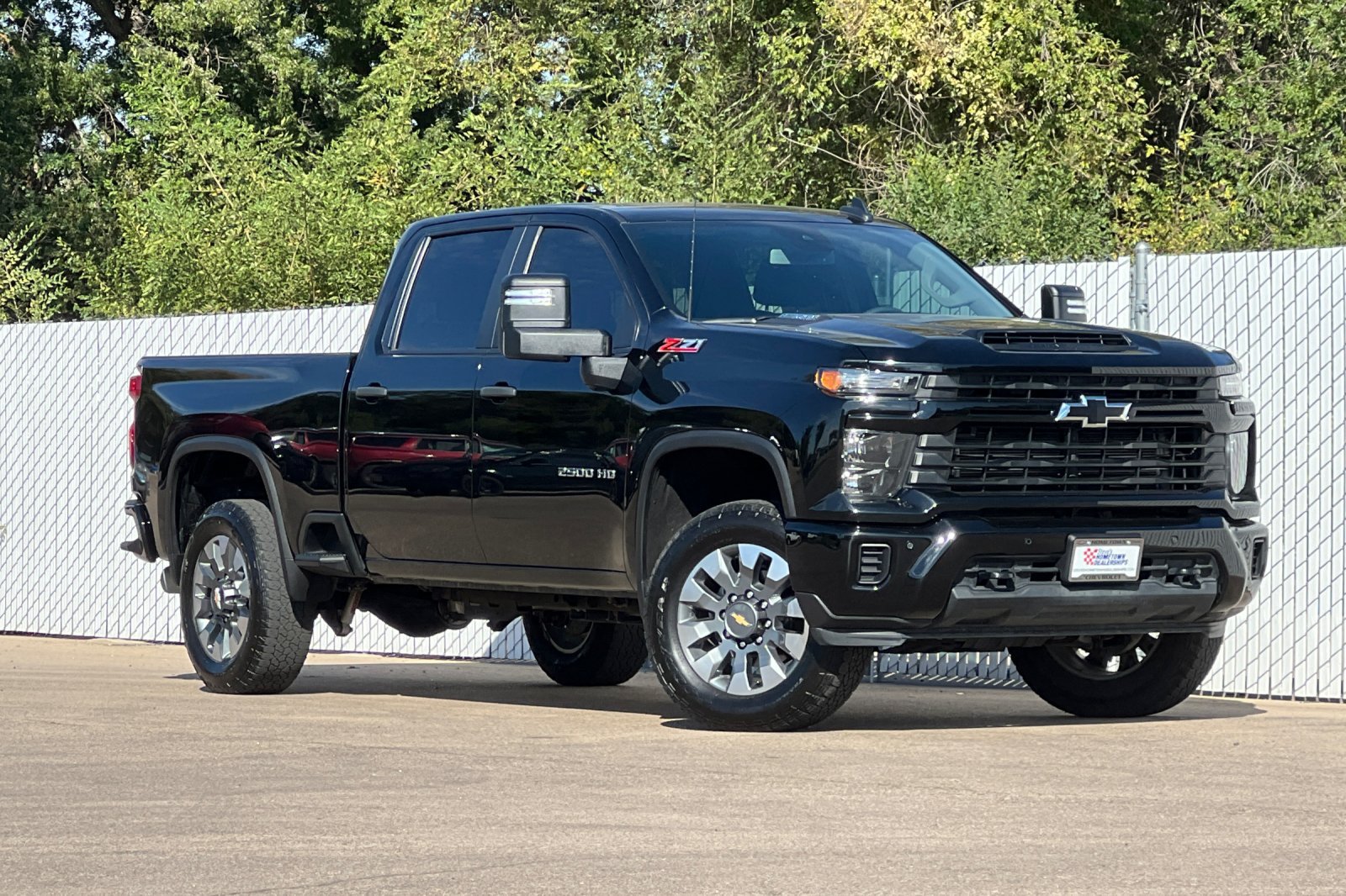Used 2025 Chevrolet Silverado 2500 Custom w/ Custom Value Package AWD/4WD image 2