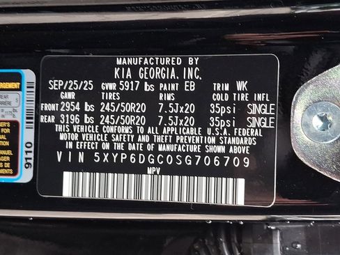 New 2025 Kia Telluride S image 25