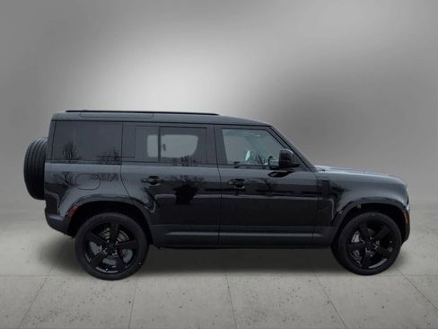 New 2026 Land Rover Defender 110 S image 7