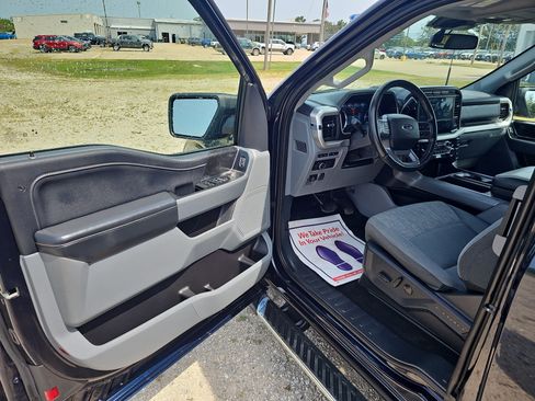 Used 2022 Ford F150 XLT w/ Equipment Group 302A High RWD image 20