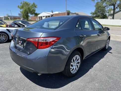 Used 2017 Toyota Corolla LE FWD image 7