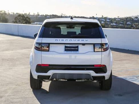 New 2024 Land Rover Discovery Sport S image 5