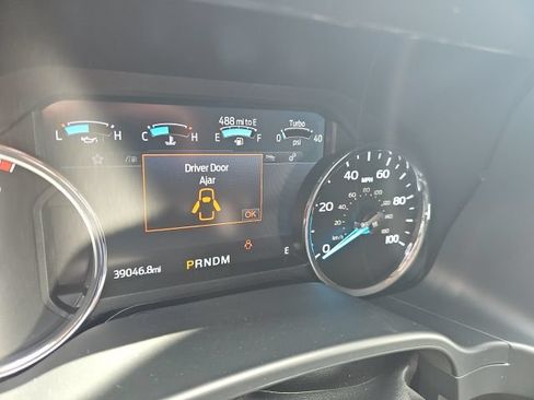 Used 2021 Ford F250 Lariat w/ Lariat Value Package AWD/4WD image 2