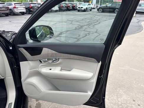 Certified 2025 Volvo XC90 T8 Plus w/ Protection Package Premier AWD/4WD image 34