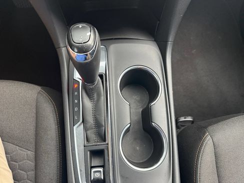 Used 2018 Chevrolet Equinox LT FWD image 28