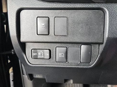 Used 2022 Toyota Tacoma SR5 image 13