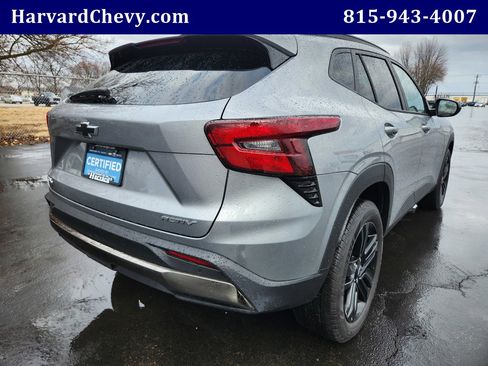 Used 2025 Chevrolet Trax ACTIV w/ Sunroof Package image 37